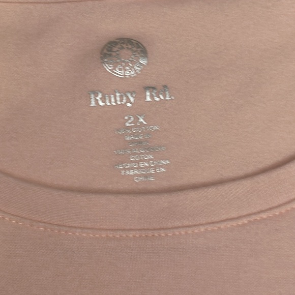 Ruby road pink cotton top.  like new‎ condition size 2x. like new - Picture 2 of 3
